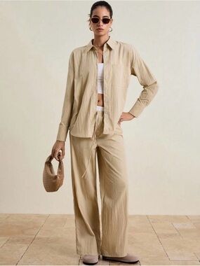 Relaxed Wide-Leg Pant Set in Beige